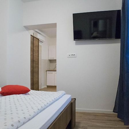 Jantar Apartmaji Novo Mesto Exteriér fotografie