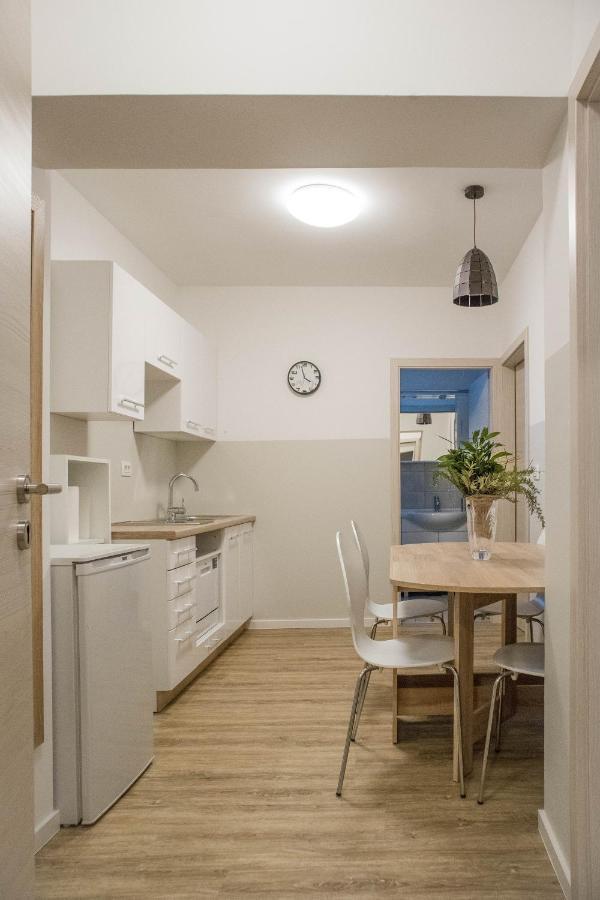 Jantar Apartmaji Novo Mesto Exteriér fotografie